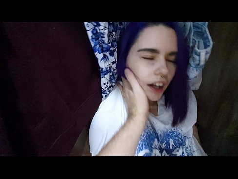 ❤️ Vaig trobar la meva germana a l'armari i la vaig ajudar a correr-se ❌ Vídeo de sexe al ca.taxiklass.ru ❌